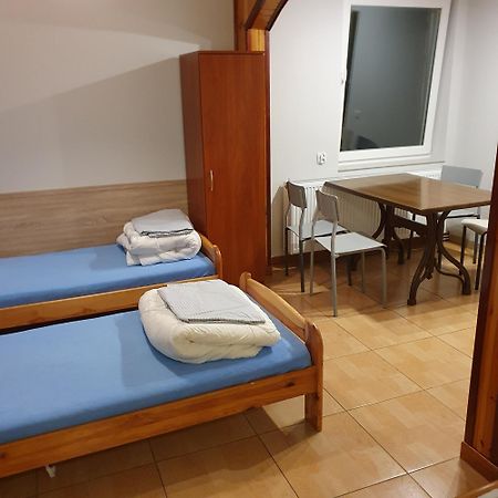 Noclegi Silesia Aster Tychy Phòng bức ảnh