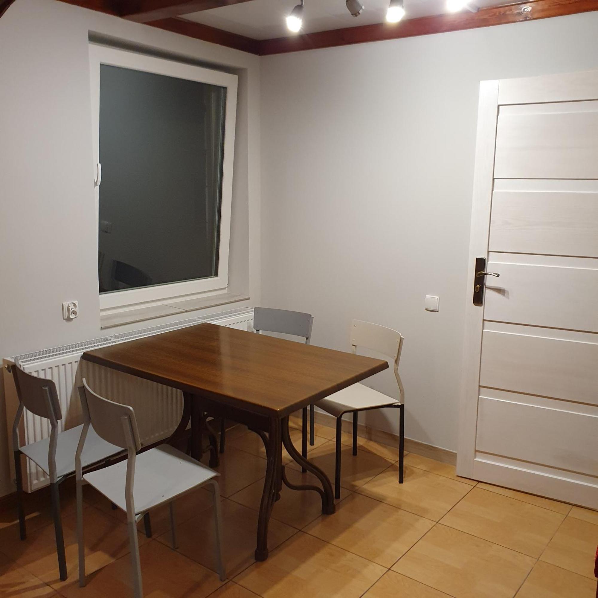 Noclegi Silesia Aster Tychy Phòng bức ảnh